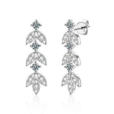 Bong-tai-bac-nu-dinh-kim-cuong-Moissanite-canh-va-la-Alyssa-LILI_160558_5-400x400